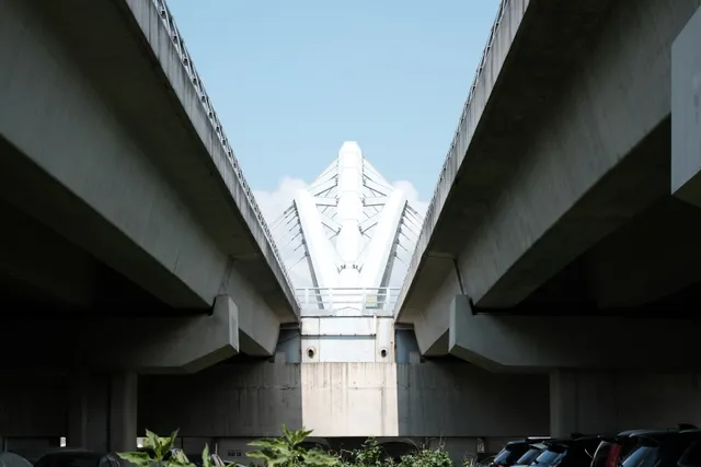 P022